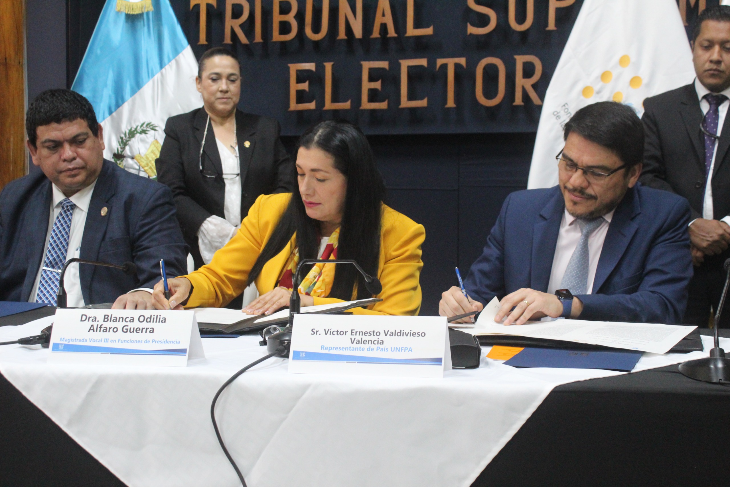 TSE y UNFPA buscan fortalecer la participación de juventudes 