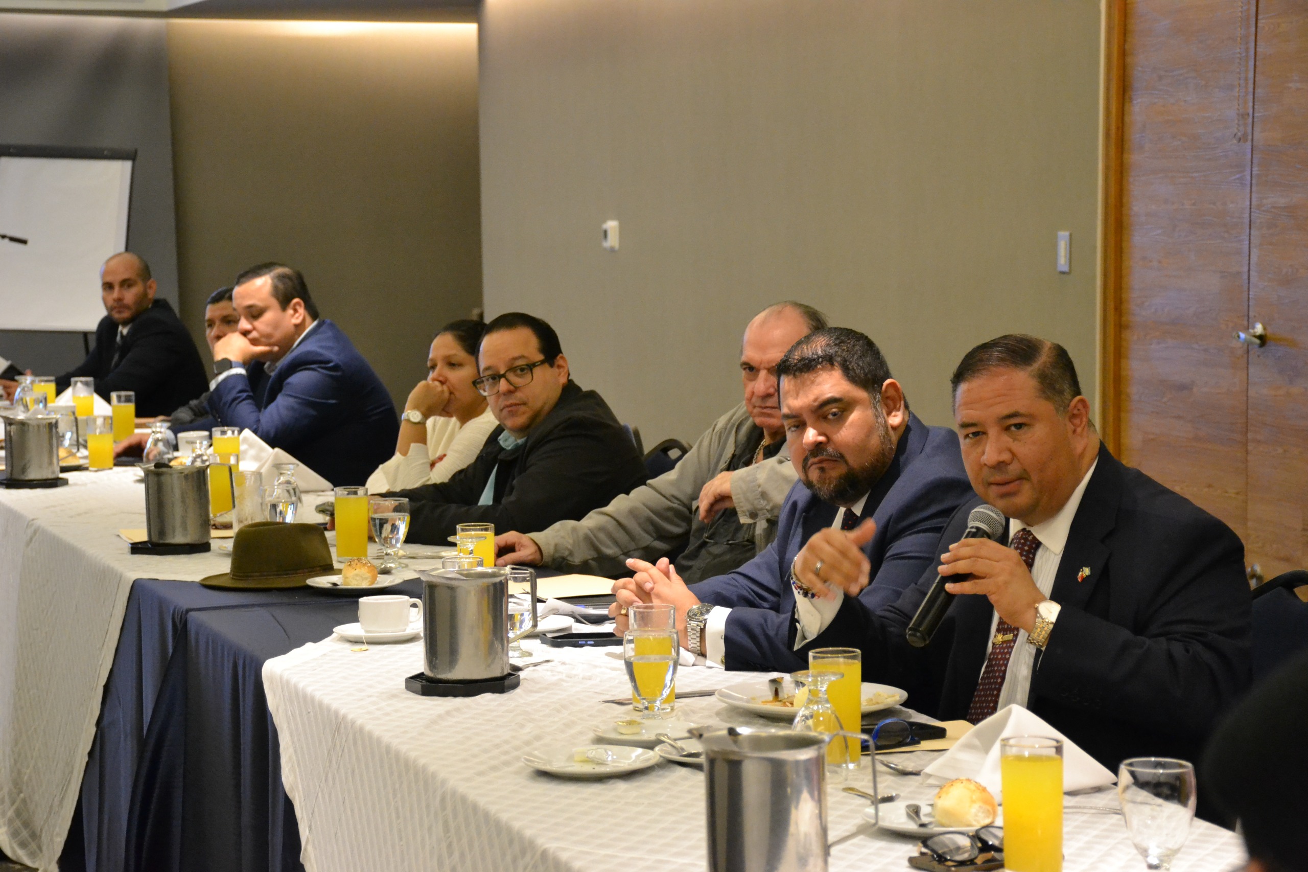 Foro de secretarios generales de partidos políticos participa en su tercera reunión