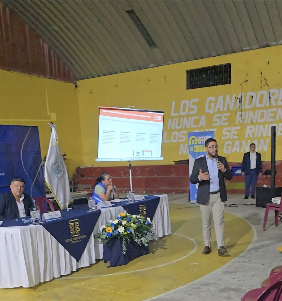 Más de 250 jóvenes fortalecen su participación ciudadana en Diálogo Juvenil en Santa Rosa