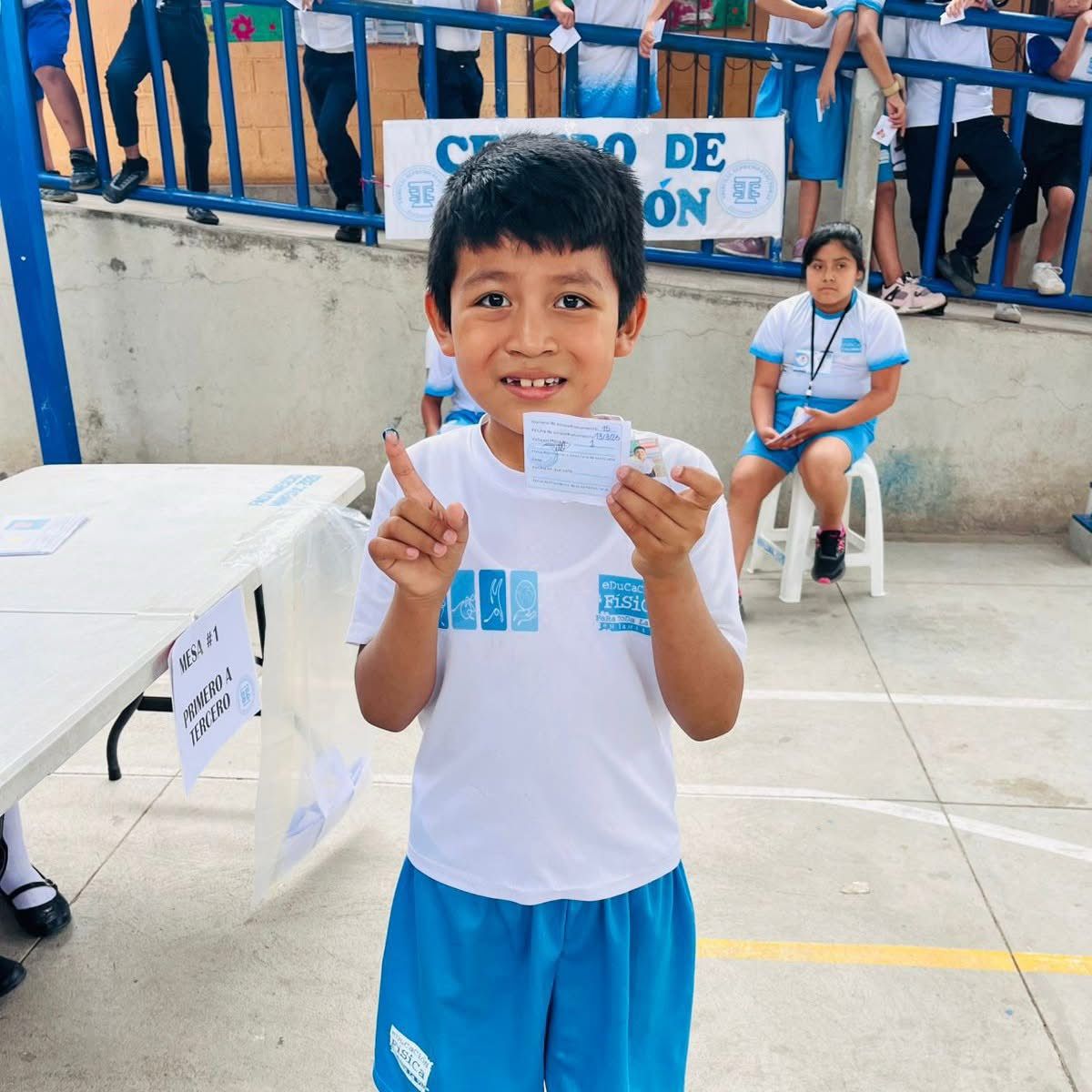 Gobiernos escolares fortalecen la participación y el liderazgo estudiantil