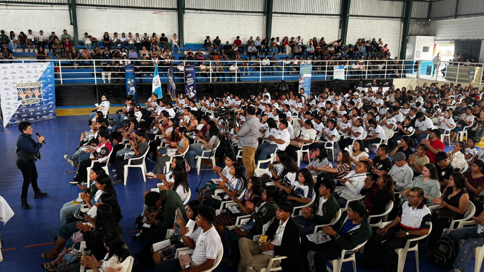 Conversatorios del Tribunal Supremo Electoral reúnen a cerca de mil jóvenes en Retalhuleu, Alta y Baja Verapaz